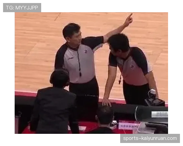 战术犯规的判罚标准及裁判执行规则详解